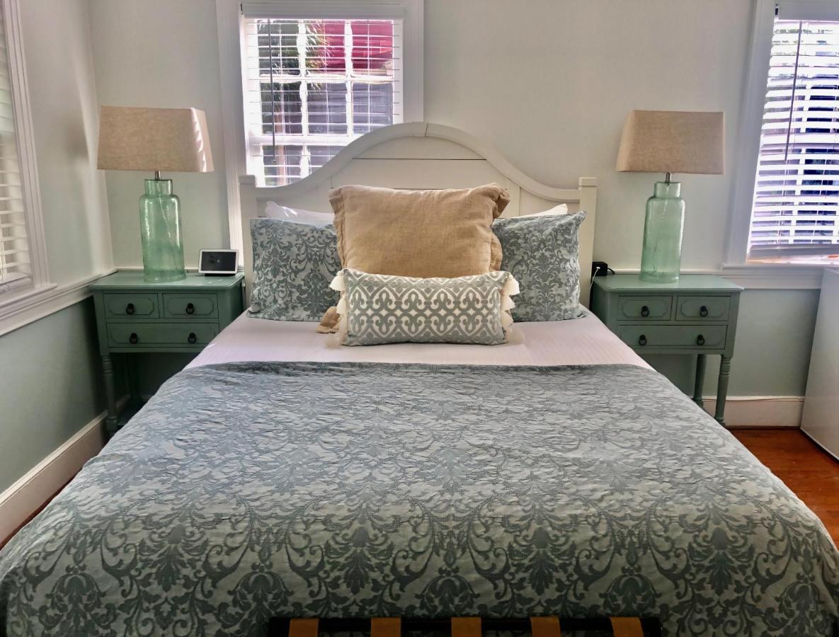 Daybed With Trundle In The Beautiful Ashley Inn 4 Blocks From King St Charleston Extérieur photo