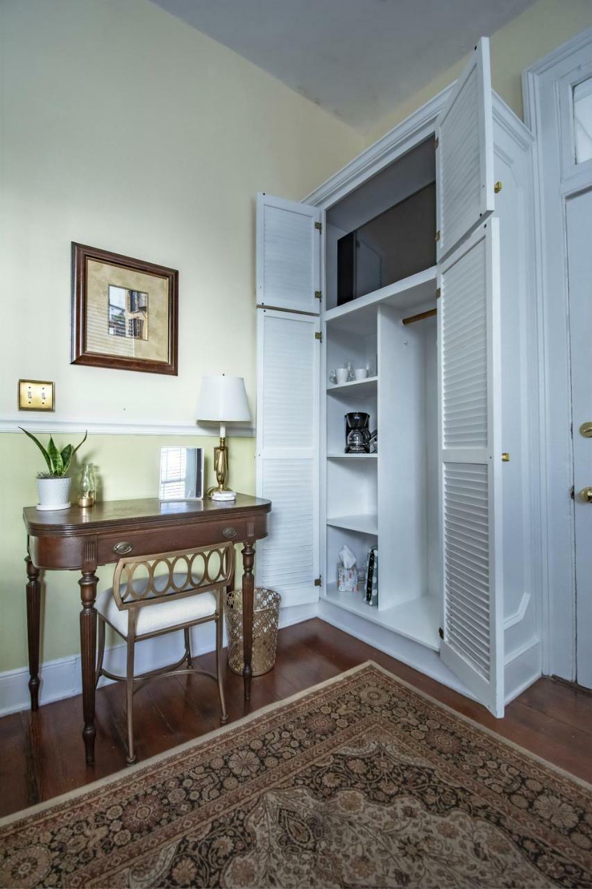 Daybed With Trundle In The Beautiful Ashley Inn 4 Blocks From King St Charleston Extérieur photo