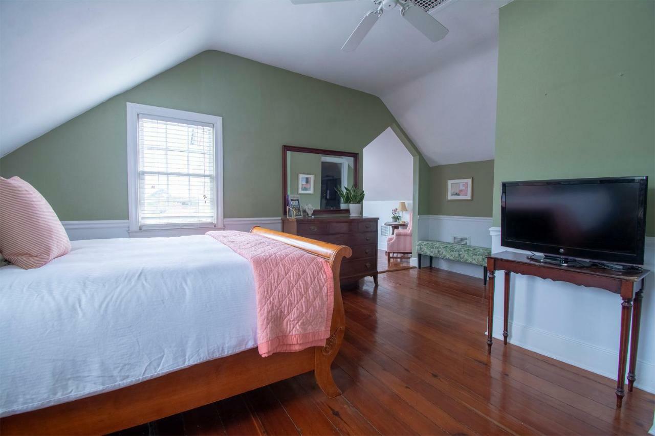Daybed With Trundle In The Beautiful Ashley Inn 4 Blocks From King St Charleston Extérieur photo